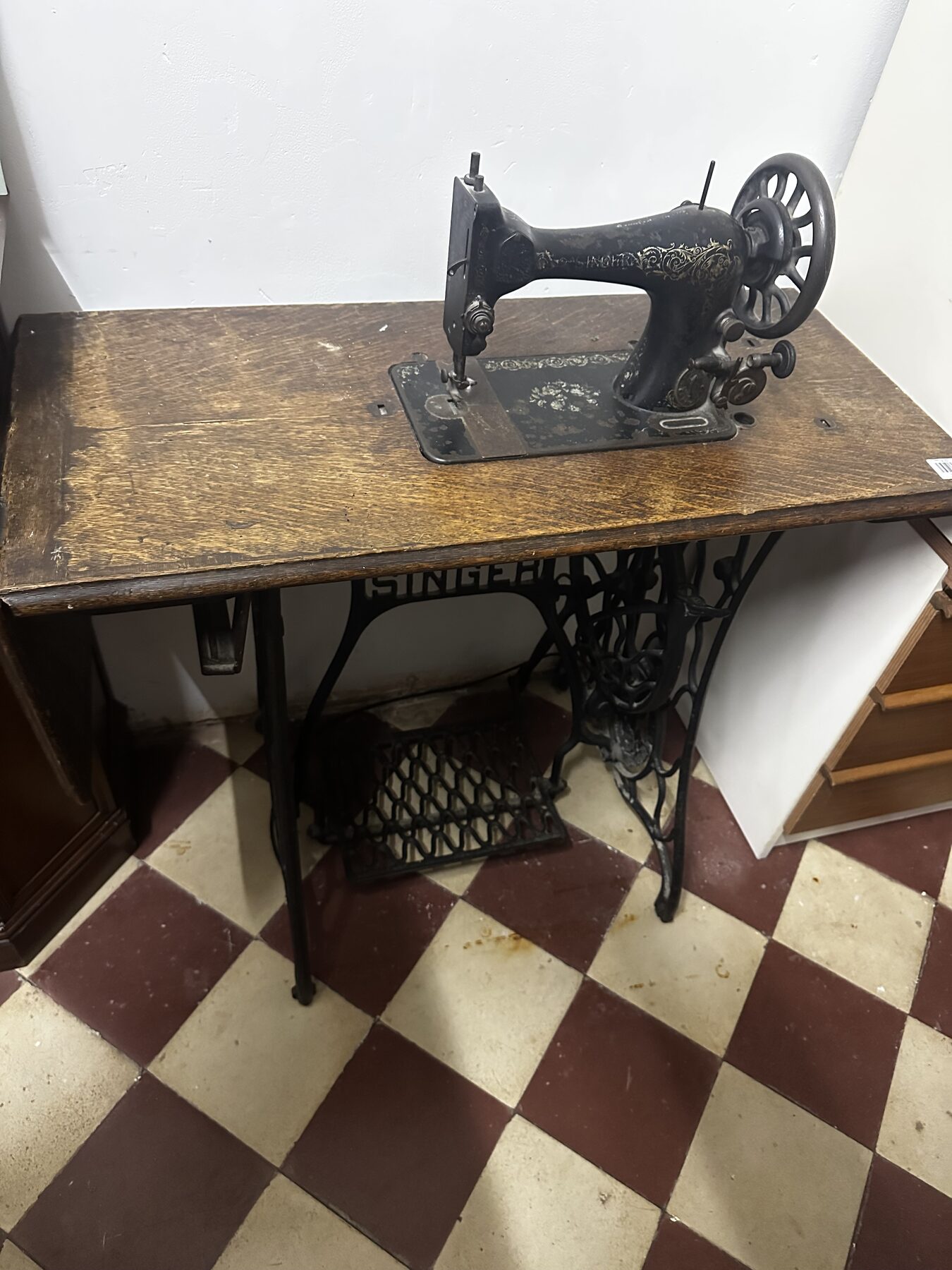 ANCIENNE MACHINE A COUDRE SINGER