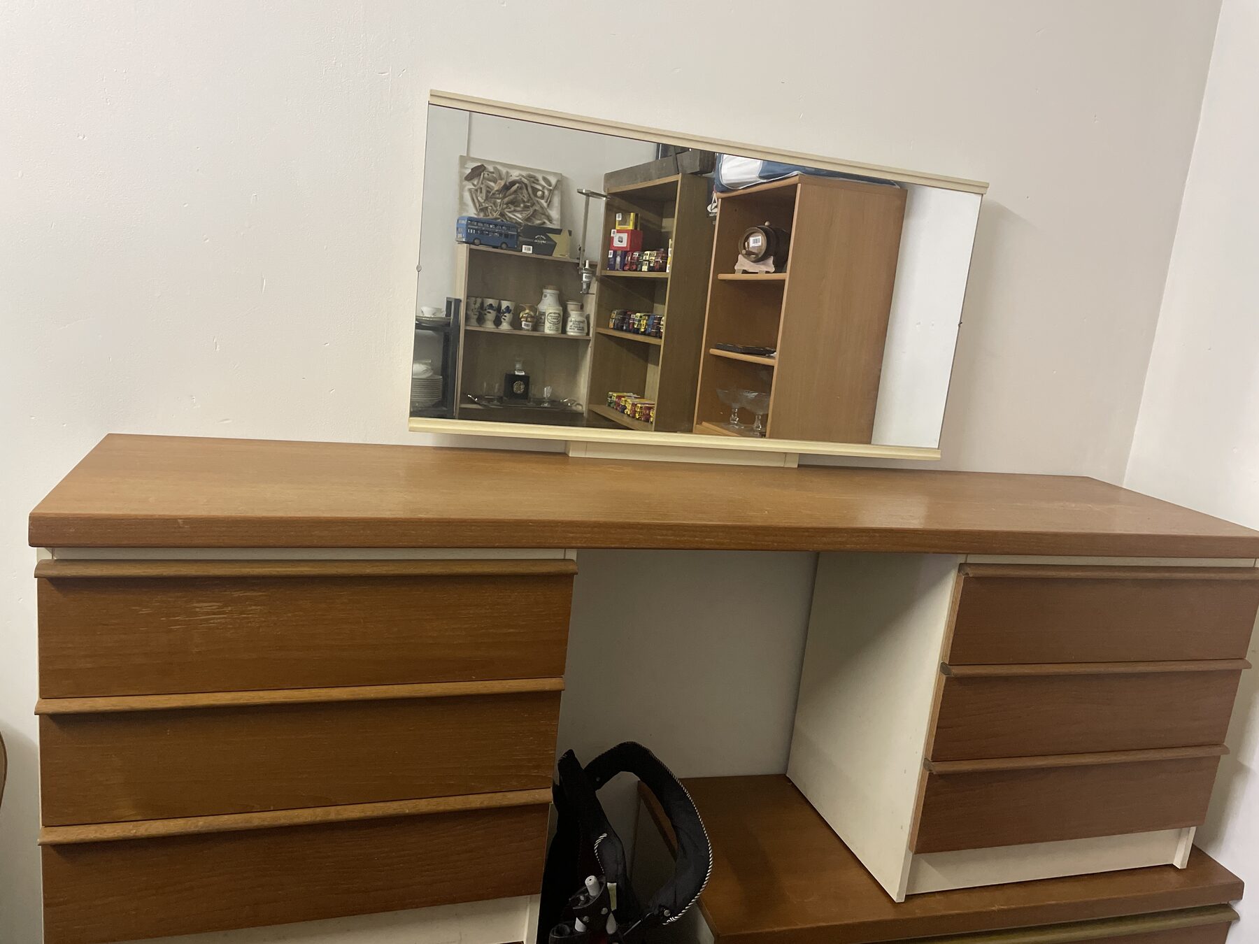 Coiffeuse 6 tiroirs + miroir