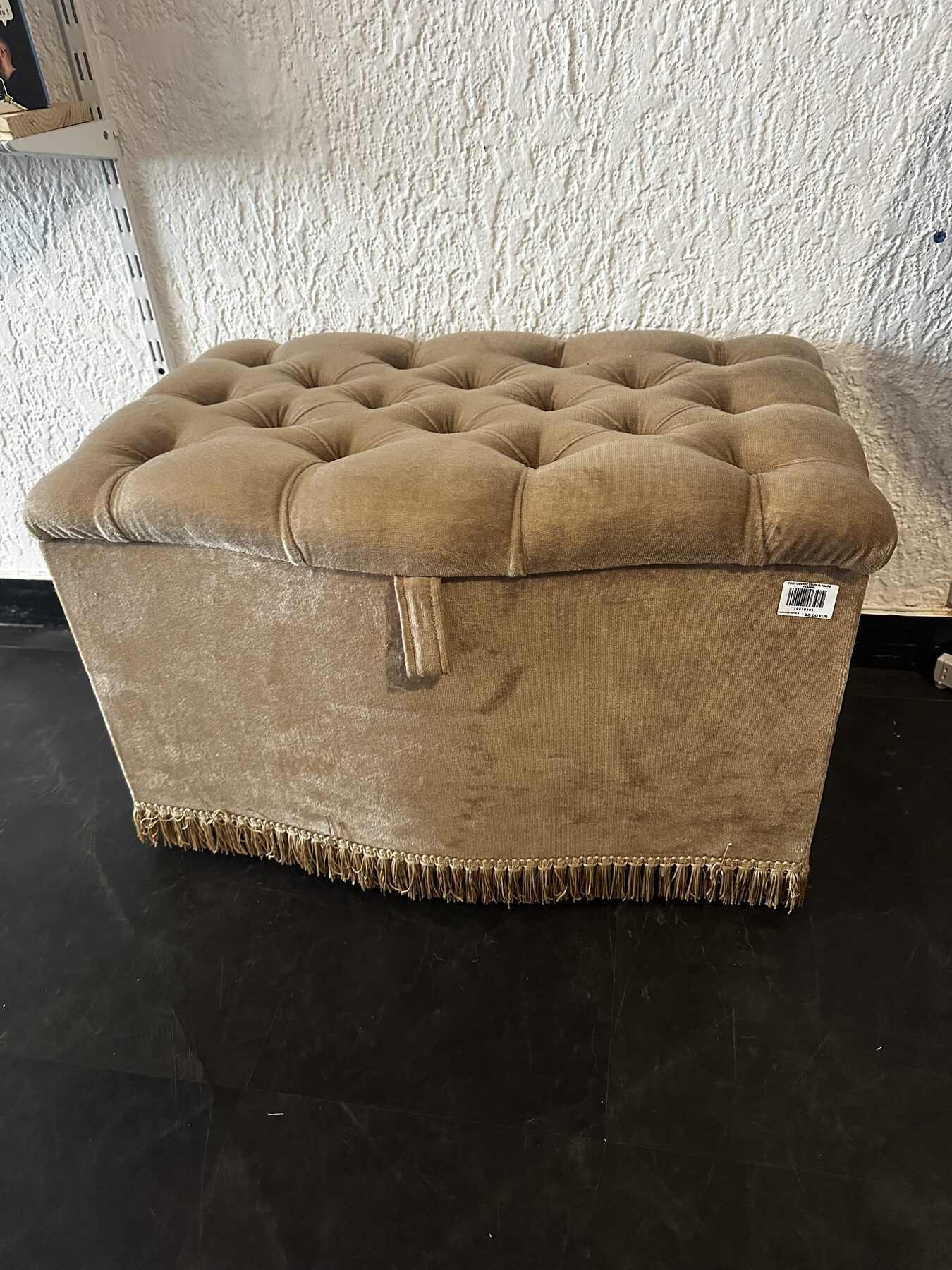 POUF COFFRE VELOUR TAUPE FRANGE