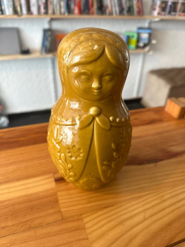 Tirelire poupée russe