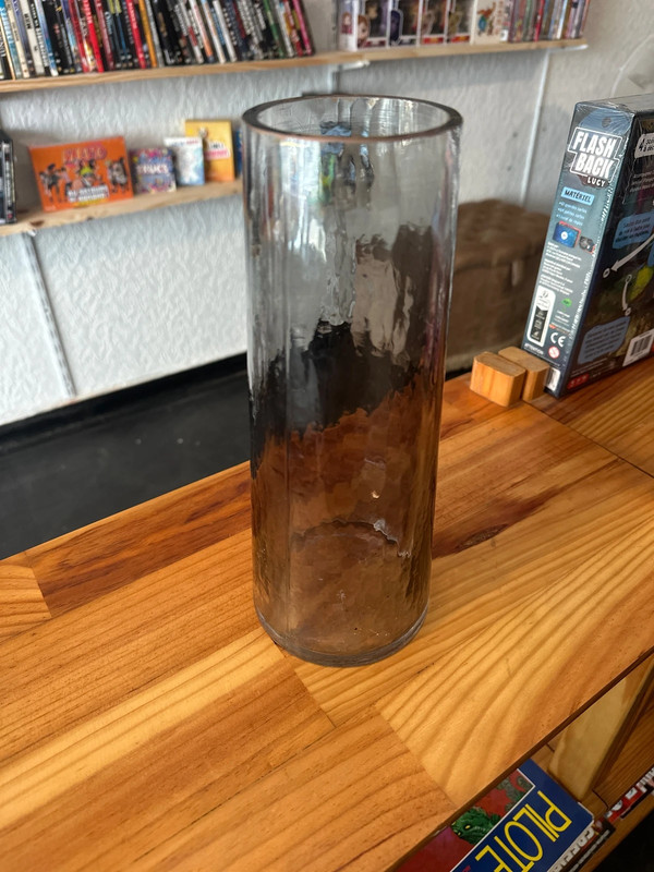 Vase en verre fumé