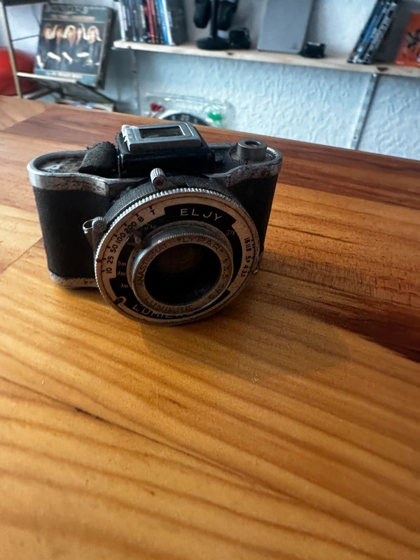 Appareil photo miniature eljy lumière