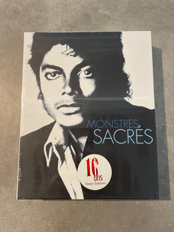 Livres monstres sacrés neuf