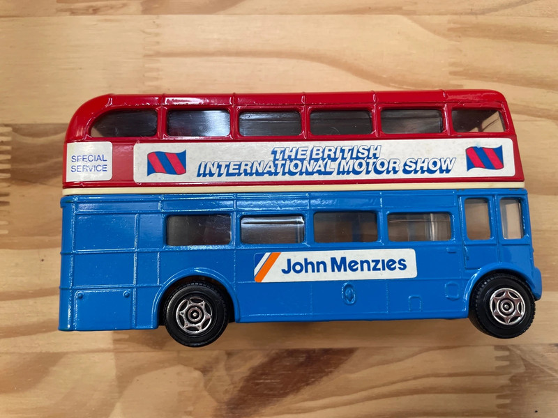 Bus de collection N•73