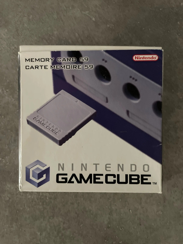 Carte mémoire gamecube gris en boite